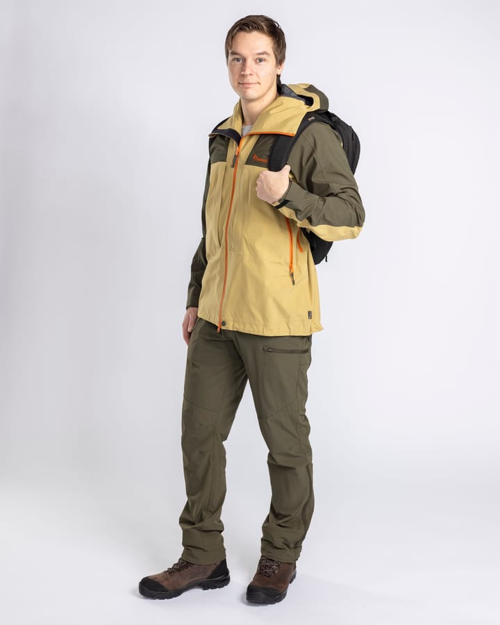 Pinewood Men's Abisko Trekking 3-Layer Jacket Goldenhay/Mossgreen Pinewood