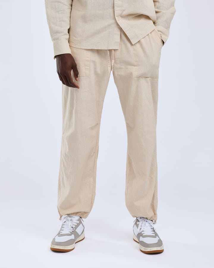 Pinewood Men's Värnamo InsectSafe Hemp Mix Trousers Linen Beige Pinewood