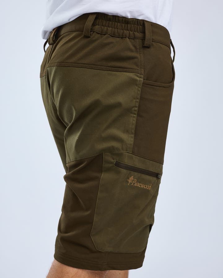 Pinewood Men's Finnveden Hybrid Shorts Dark Olive/H. Olive Pinewood