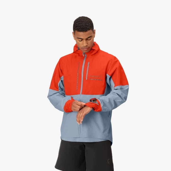 Norrøna Men's Senja GORE-TEX Active Jacket  Arednalin/Blue Fog Norrøna