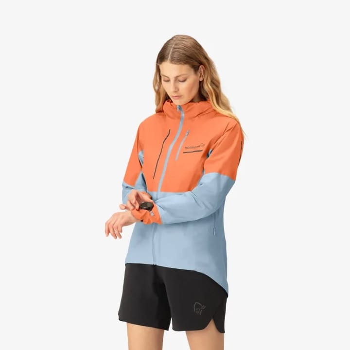 Norrøna Women's Senja GORE-TEX Active Jacket  Flamingo/Blue Fog Norrøna