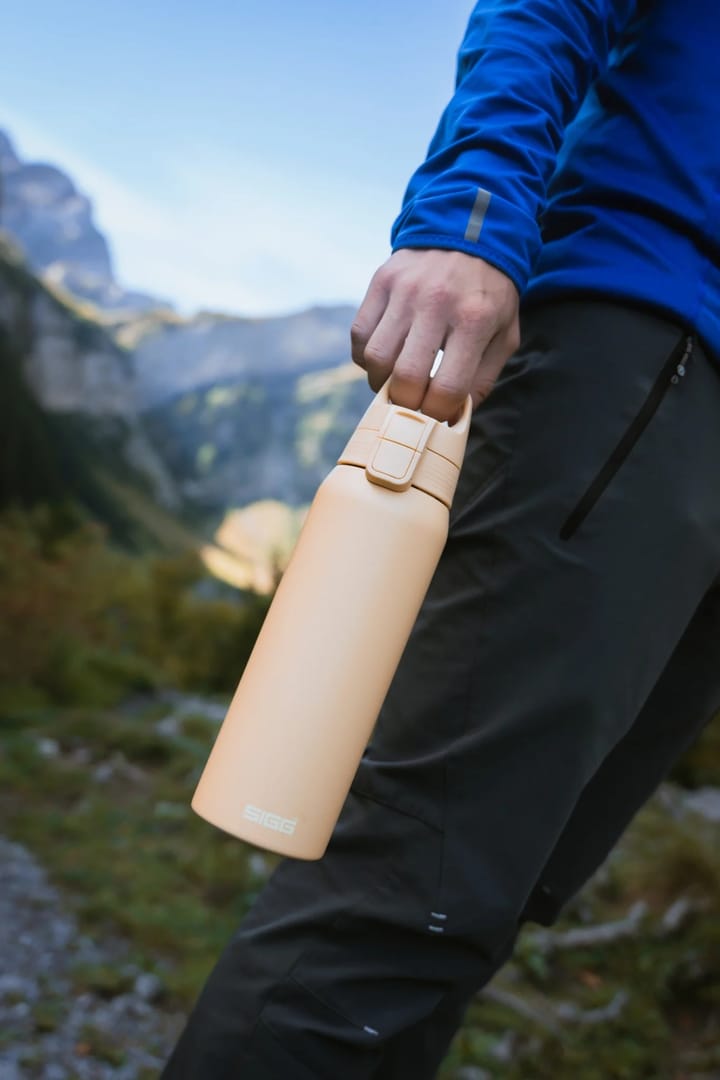 SIGG Shield Therm One 0,75 L Opti Yellow SIGG SIGG Shield Therm One 0,75 L Opti Yellow SIGG