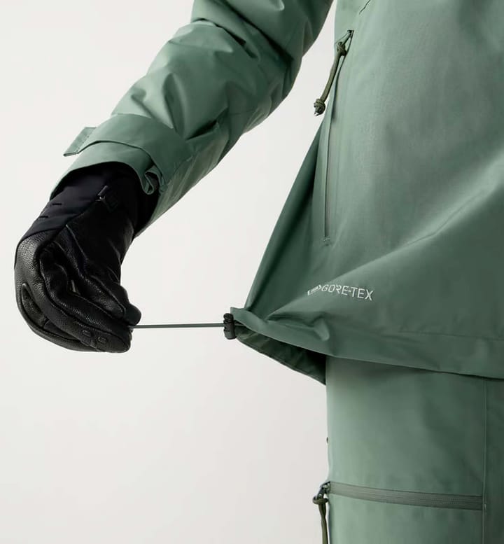 Haglöfs Women's Latnja GORE-TEX Insulated Jacket Chlorophyll Green Haglöfs