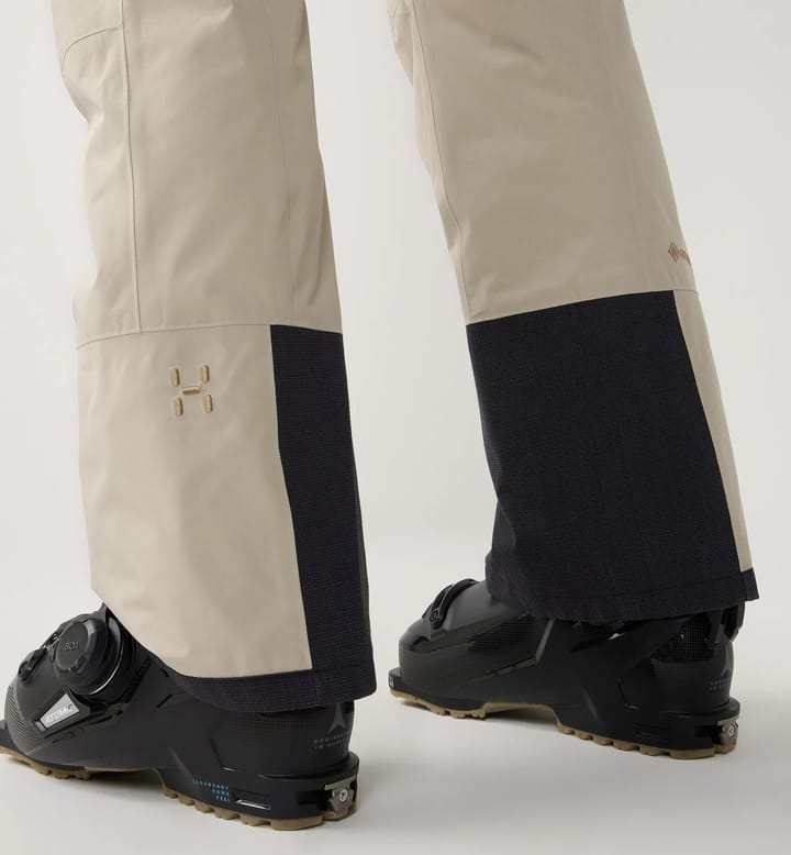 Haglöfs Women's Latnja GORE-TEX Insulated Pant Chalk Beige Haglöfs