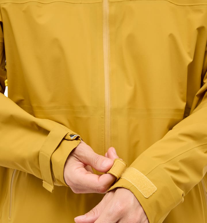 Haglöfs Women's L.I.M Airak GORE-TEX Jacket Clay Yellow Haglöfs Haglöfs Women's L.I.M Airak GORE-TEX Jacket Clay Yellow Haglöfs