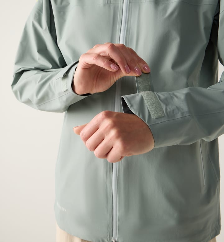 Haglöfs Women's L.I.M Airak GORE-TEX Jacket Dew Green Haglöfs