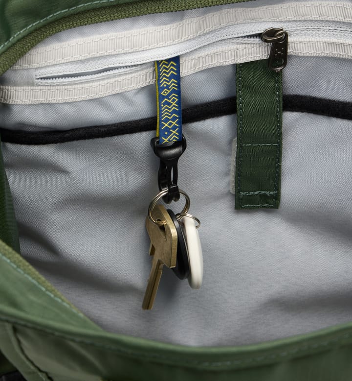 Haglöfs Tight Tote 25 Seaweed Green/true Black Haglöfs