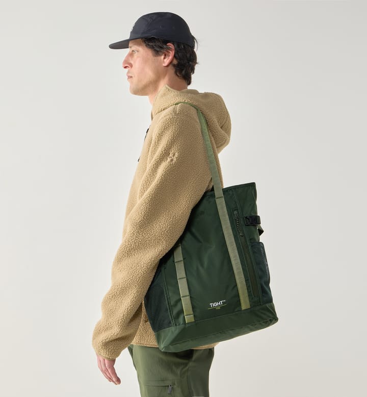 Haglöfs Tight Tote 25 Seaweed Green/true Black Haglöfs