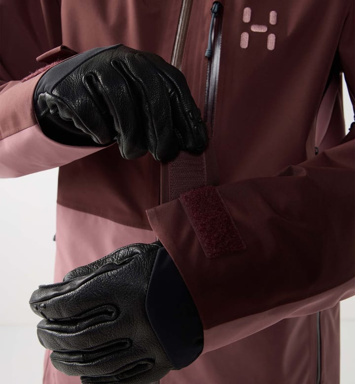 Haglöfs Women's Alper Proof Jacket Maroon Trail / Misty Mauve Haglöfs