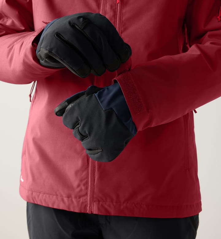 Haglöfs Women's Gondol Insulated II Jacket Carmine Red Haglöfs