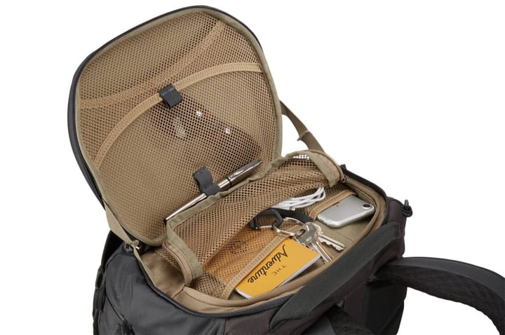 Thule Landmark D Majolica Blue 40L Thule Thule Landmark D Majolica Blue 40L Thule