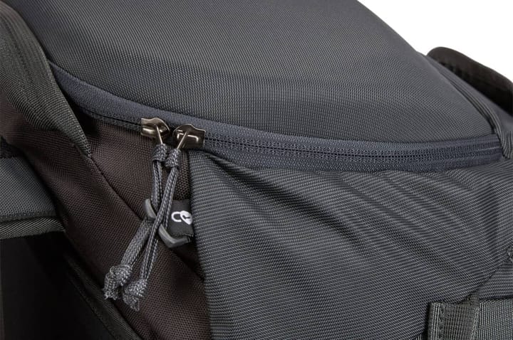 Thule Landmark D Majolica Blue 40L Thule Thule Landmark D Majolica Blue 40L Thule