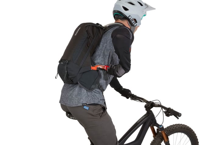 Thule Rail Bike H2o Obsidian 12L Thule Thule Rail Bike H2o Obsidian 12L Thule