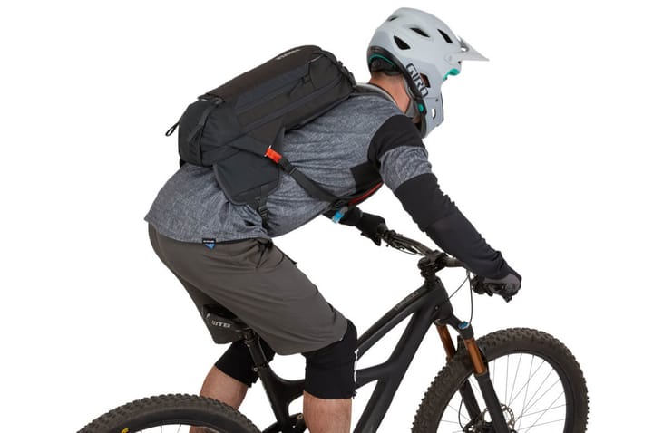 Thule Rail Bike H2o Obsidian 12L Thule Thule Rail Bike H2o Obsidian 12L Thule