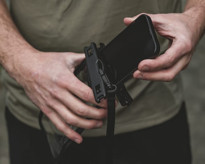 Easy Camp Sandwort Waterproof Smartphone Case Black Easy Camp