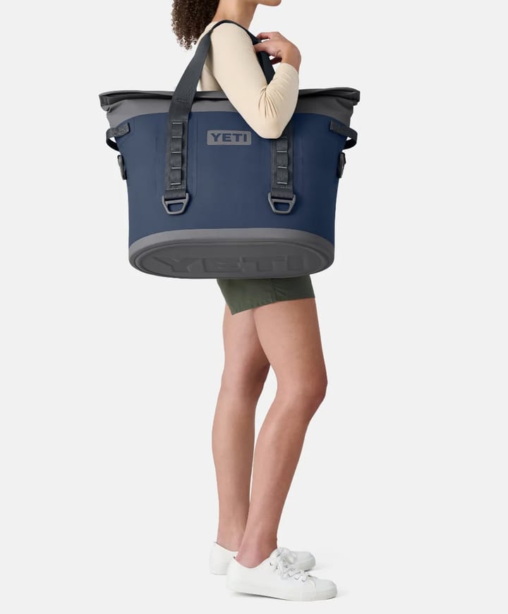 Yeti Hopper M30 Tote Cool Bag Classic Navy Yeti