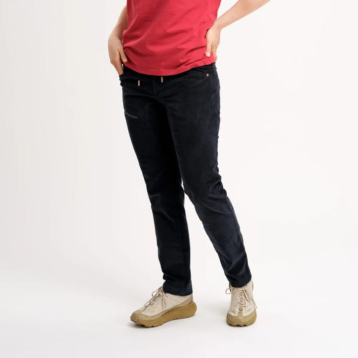 Elevenate Woman's Après Cord Pants Dark Ink Elevenate