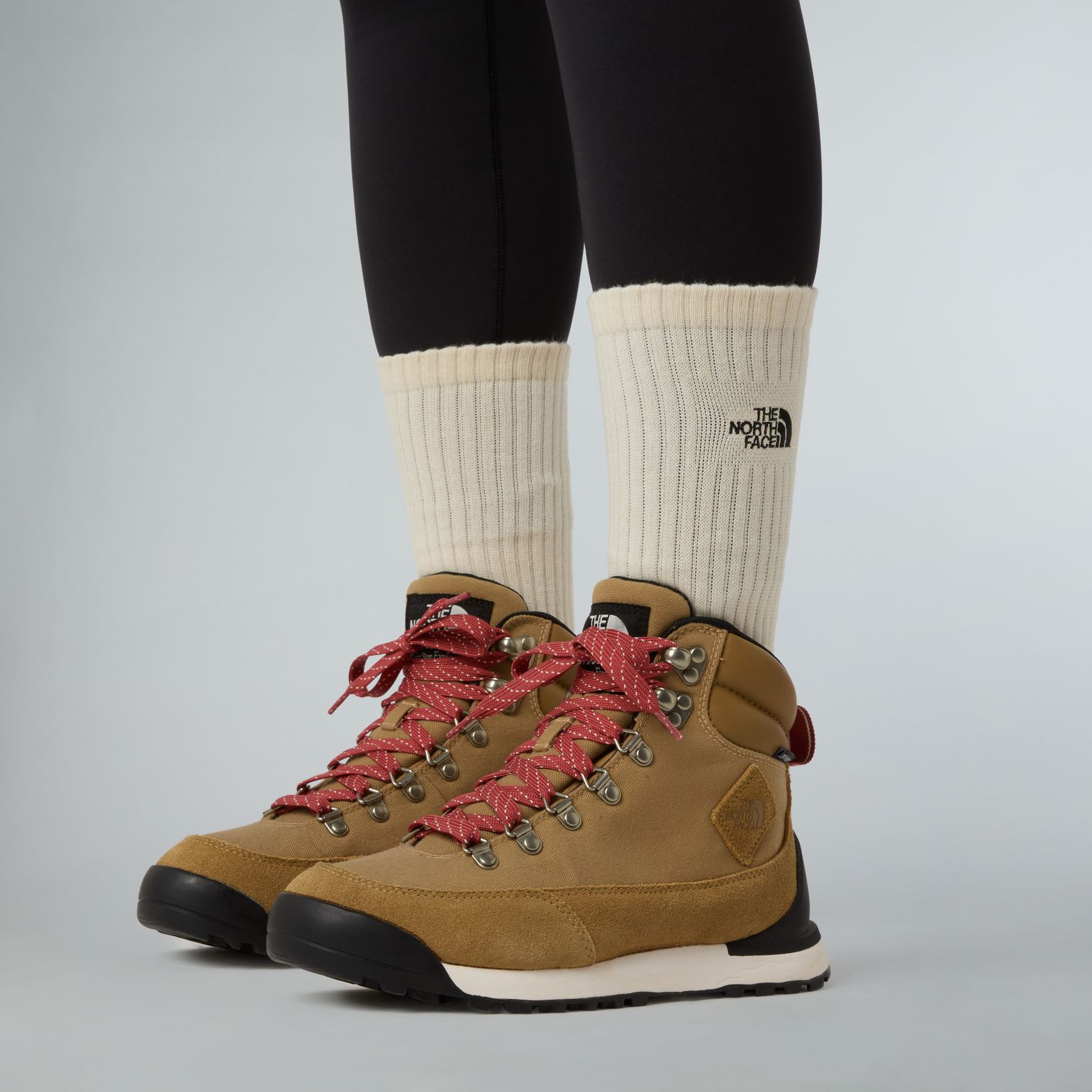 The North Face Women's Back-to-Berkeley IV Textile Lifestyle Boots Sahara/Mars Dust