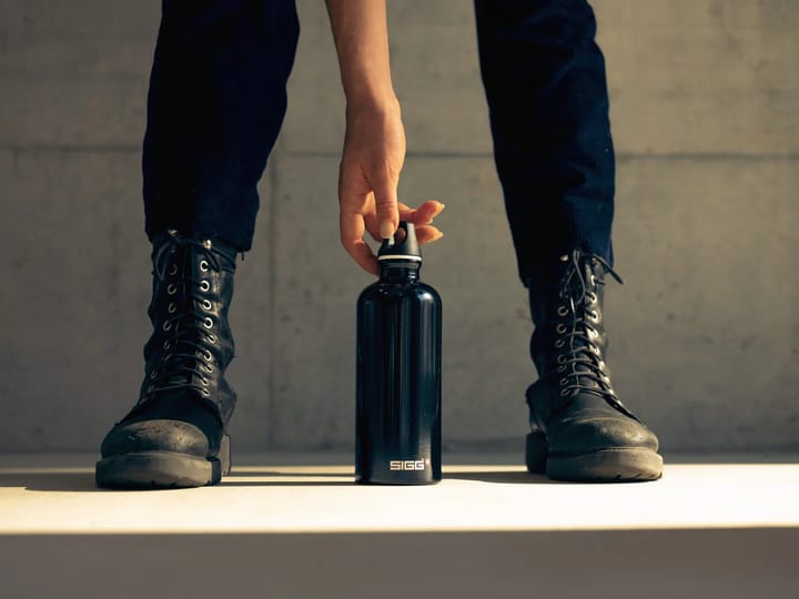 SIGG Water Bottle Traveller 0,6 L Black SIGG SIGG Water Bottle Traveller 0,6 L Black SIGG