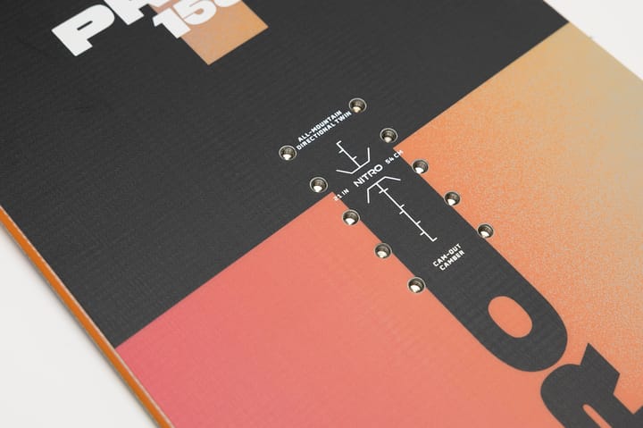 Nitro Men's Prime Chroma Cam-Out Snowboard Nocolor Nitro