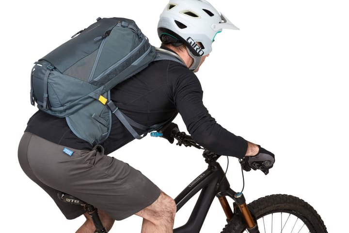 Thule Rail 18L Dark Slate Thule Thule Rail 18L Dark Slate Thule