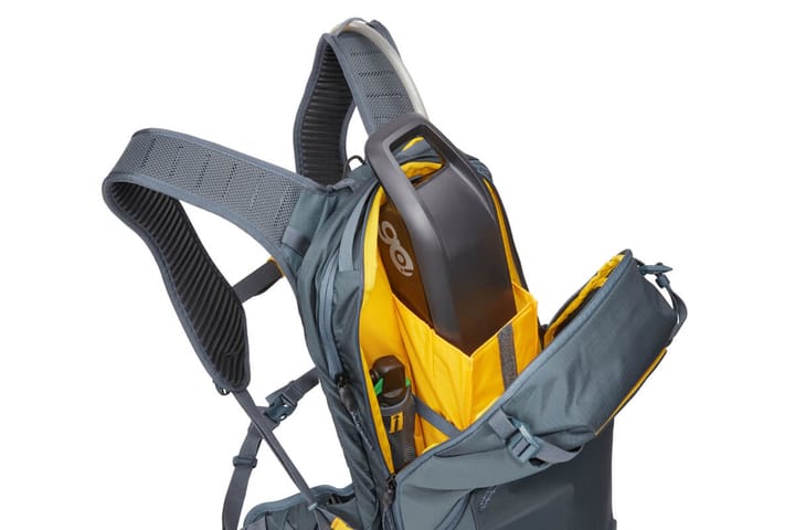 Thule Rail 18L Dark Slate Thule Thule Rail 18L Dark Slate Thule