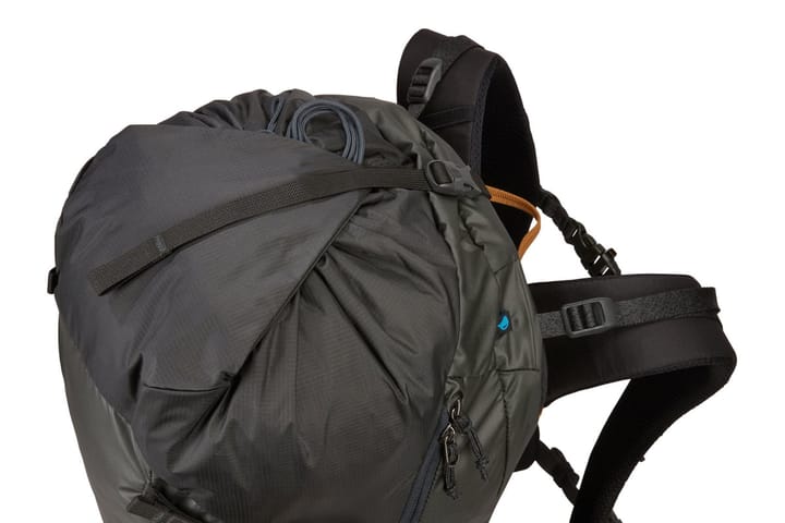 Thule Stir Alpine 40L Obsidian Thule Thule Stir Alpine 40L Obsidian Thule