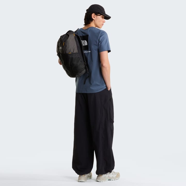 The North Face Men's Evolution NSE Box Regular T-Shirt Granite Grey The North Face