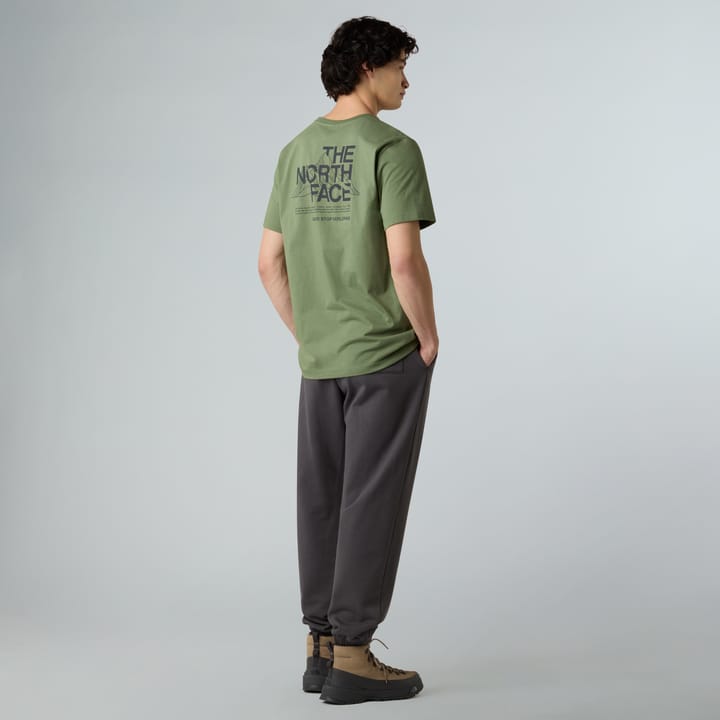 The North Face Men's Mountain Sketch T-Shirt Bark Mist The North Face The North Face Men's Mountain Sketch T-Shirt Bark Mist The North Face