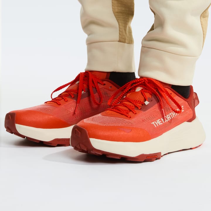 The North Face Men's Altamesa 300 V2 Lava Red/Iron Clay The North Face