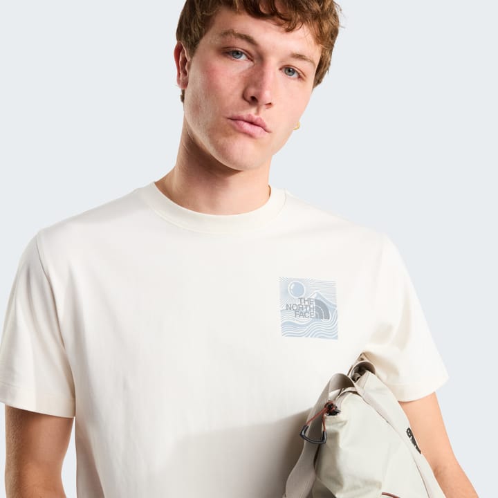 The North Face Men's Mountain Escape Relaxed Graphic T-Shirt White Dune The North Face