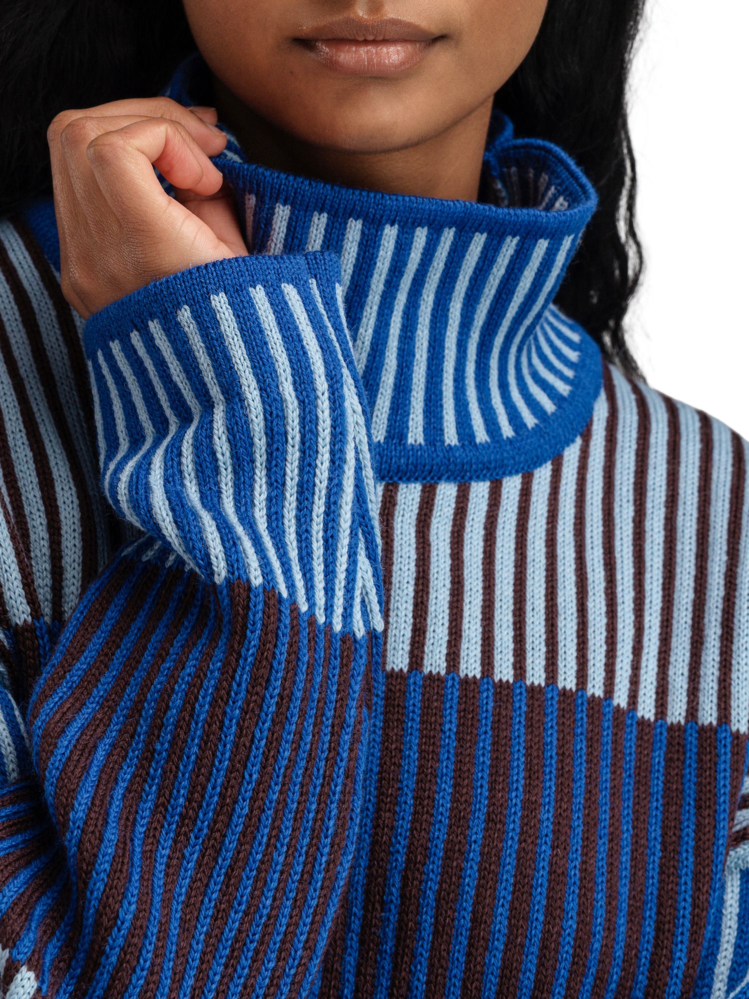 Dale of Norway Women's Skarstind Sweater Ultramarine/Iceblue/Wine