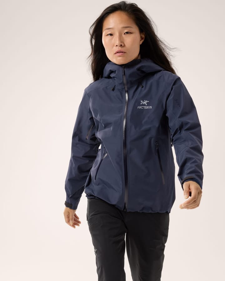 Arc'teryx Women's Beta LT Jacket Black Sapphire Arc'teryx