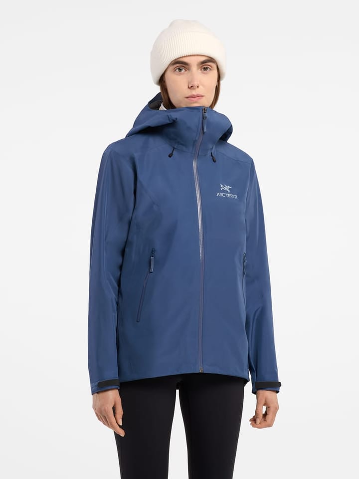 Arc'teryx Women's Beta LT Jacket Moonlit Arc'teryx Arc'teryx Women's Beta LT Jacket Moonlit Arc'teryx