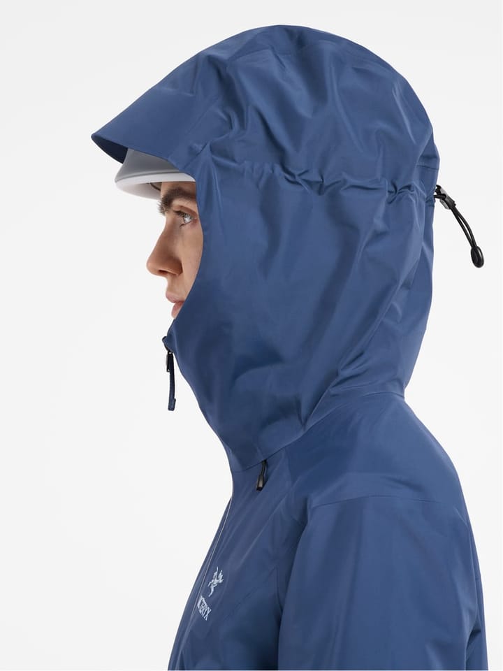 Arc'teryx Women's Beta LT Jacket Moonlit Arc'teryx Arc'teryx Women's Beta LT Jacket Moonlit Arc'teryx
