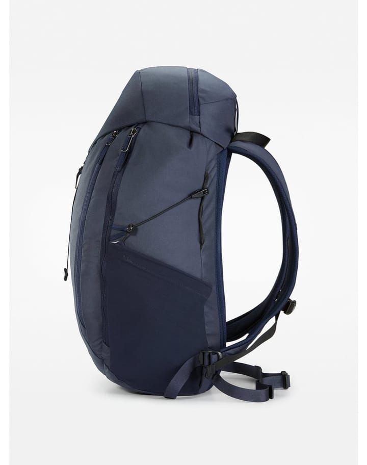Arc'teryx Mantis 20 Backpack Black Sapphire Arc'teryx