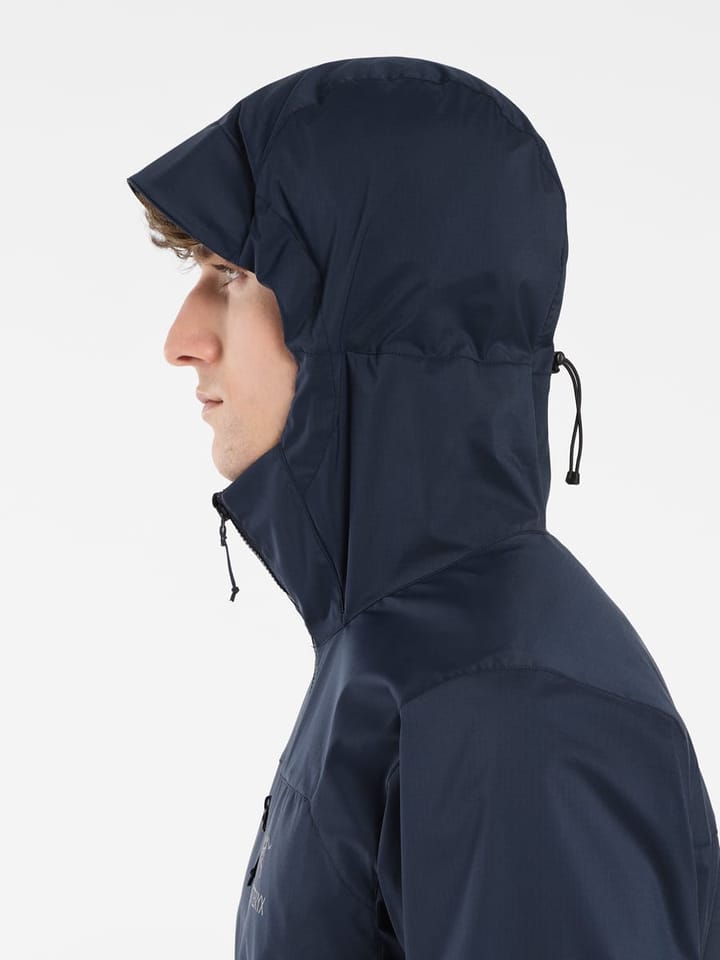 Arc'teryx Squamish Hoody M Black Sapphire Arc'teryx