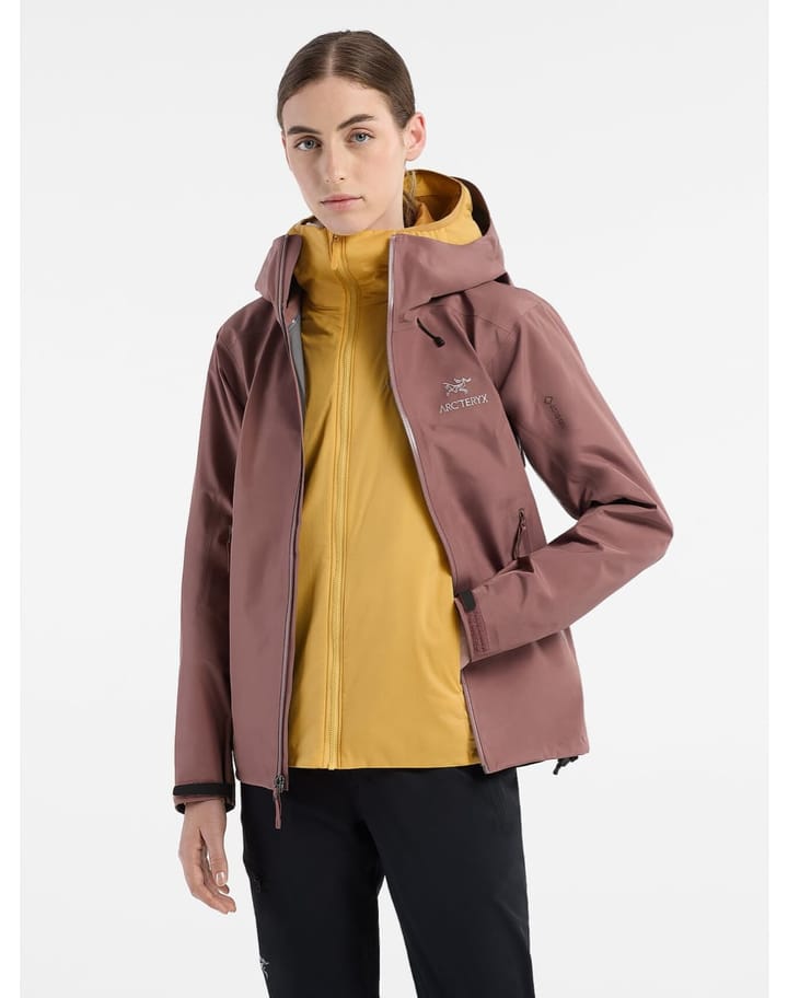 Arc'teryx Women's Atom Hoody Sunstone Arc'teryx Arc'teryx Women's Atom Hoody Sunstone Arc'teryx