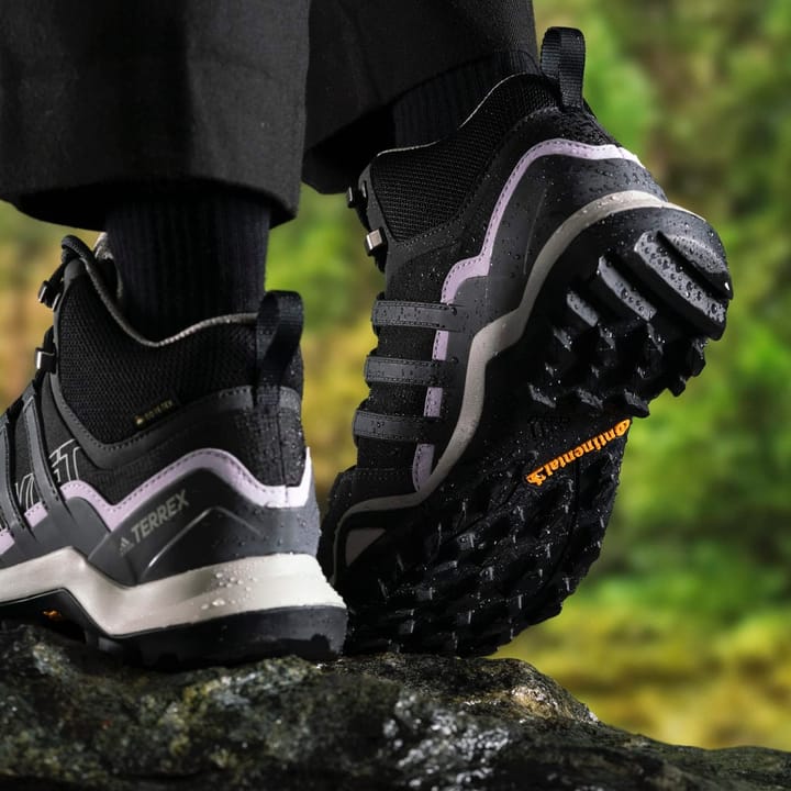 Adidas Terrex Swift R2 Mid GTX W Cblack/Dgsogr/Prptnt Adidas Adidas Terrex Swift R2 Mid GTX W Cblack/Dgsogr/Prptnt Adidas