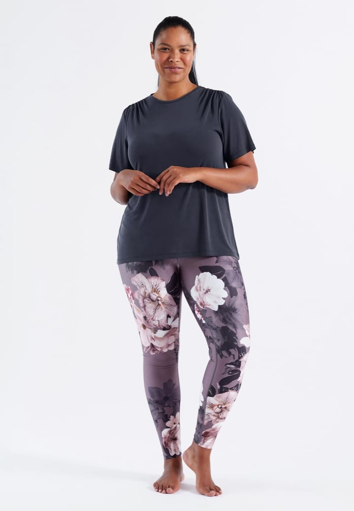 Q Sportswear Zamilla W Loose Fit Tee Ebony Q Sportswear