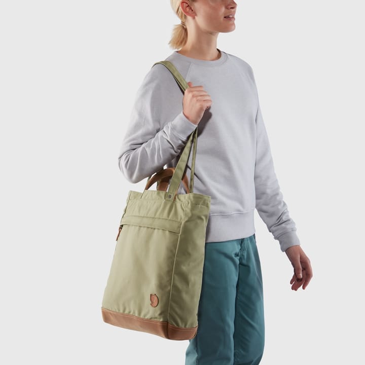 Fjällräven Totepack No. 2 Khaki Dust Fjällräven Fjällräven Totepack No. 2 Khaki Dust Fjällräven