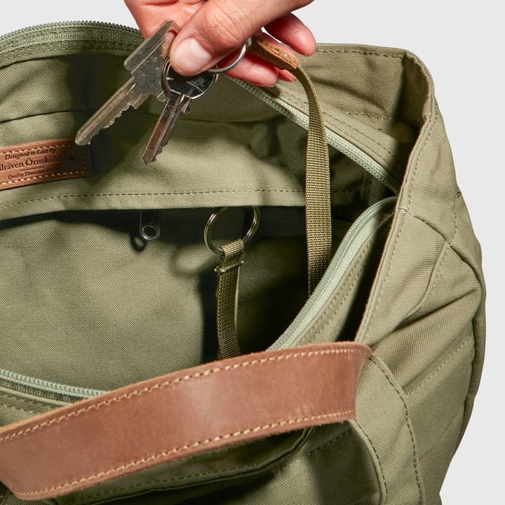 Fjällräven Totepack No. 2 Khaki Dust Fjällräven Fjällräven Totepack No. 2 Khaki Dust Fjällräven