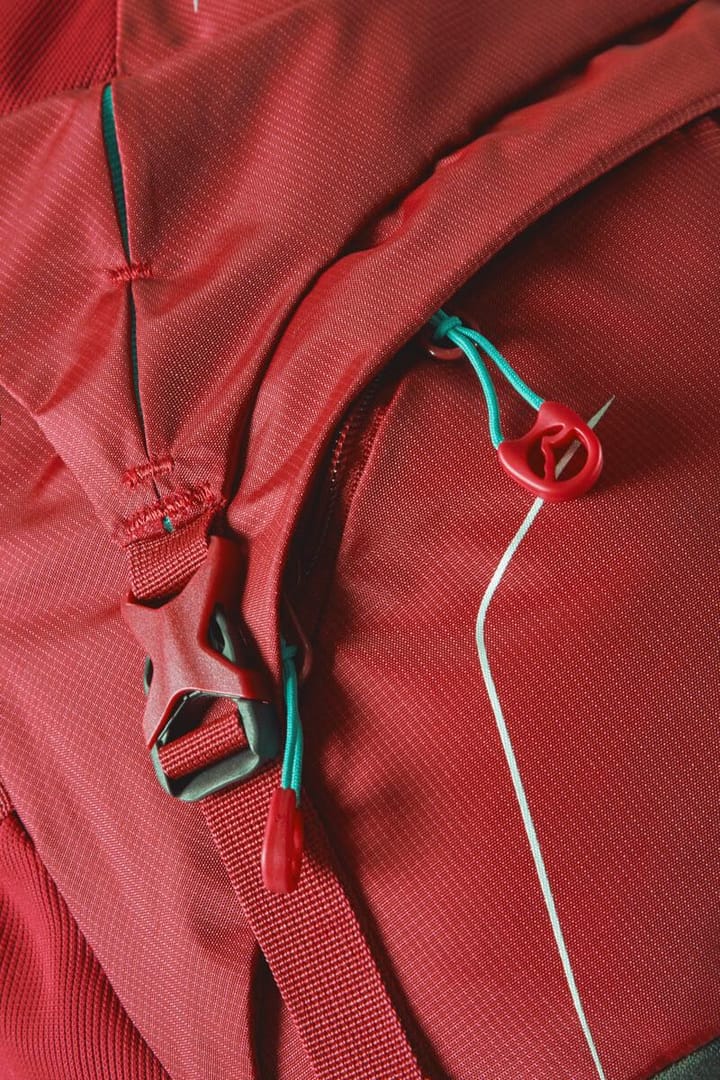 Lowe Alpine Manaslu Raspberry ND60 Lowe Alpine Lowe Alpine Manaslu Raspberry ND60 Lowe Alpine