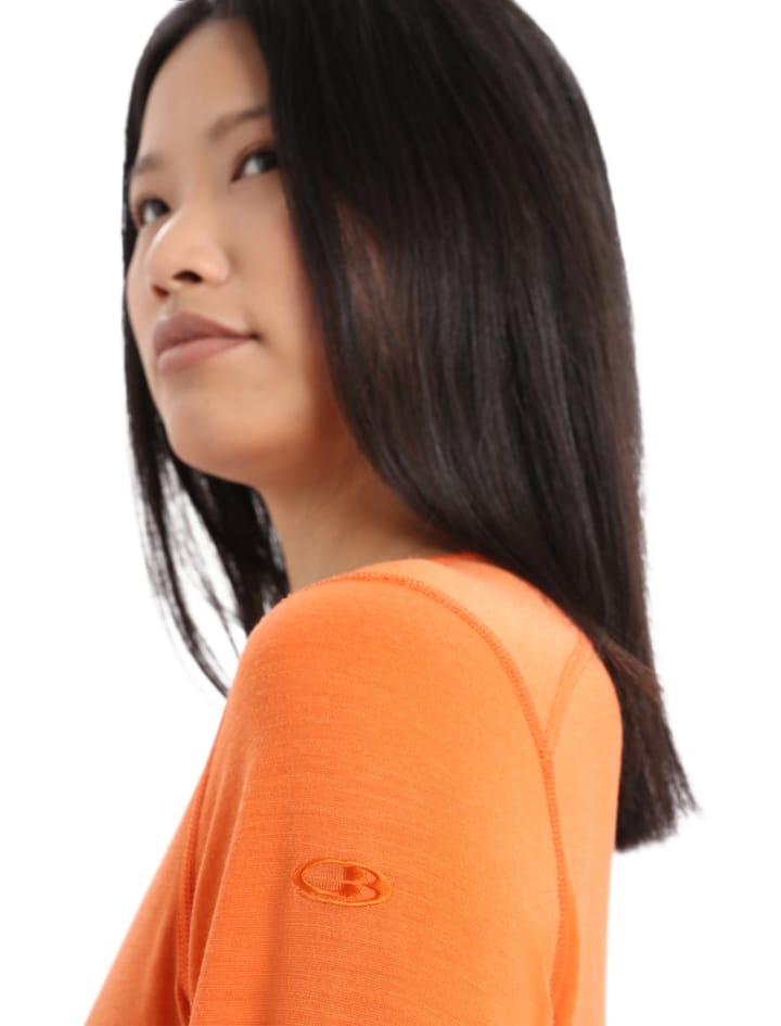 Icebreaker Women's 200 Oasis Long Sleeve Crewe Flash Icebreaker Icebreaker Women's 200 Oasis Long Sleeve Crewe Flash Icebreaker