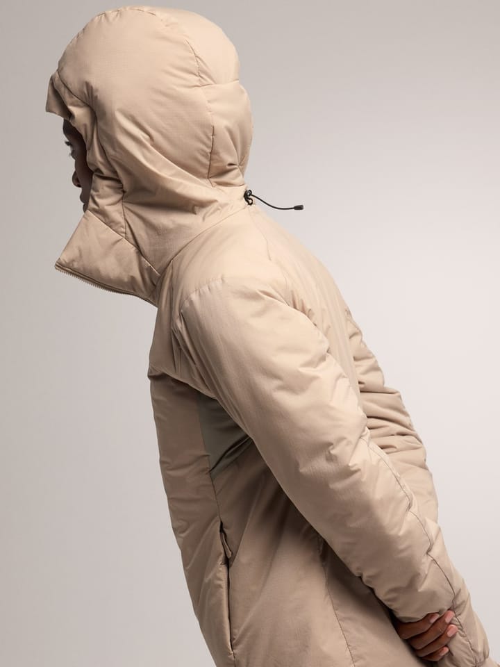 Arc'teryx Women's Atom Heavyweight Hoody Smoke Bluff Arc'teryx Arc'teryx Women's Atom Heavyweight Hoody Smoke Bluff Arc'teryx