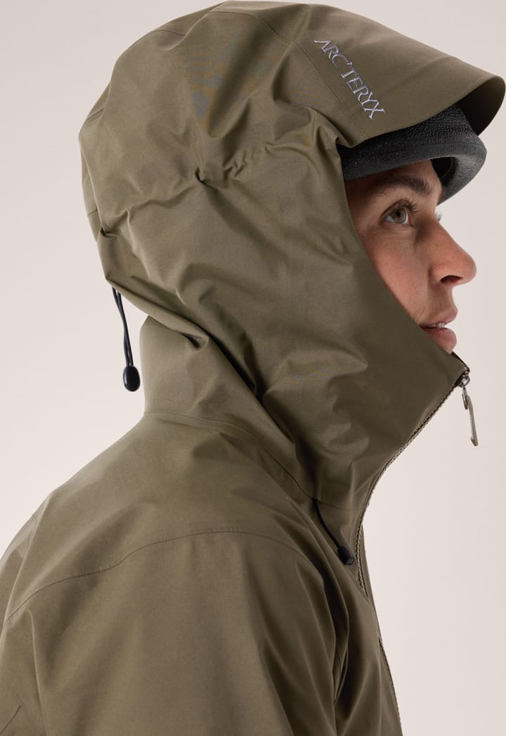 Arc'teryx Women's Beta SL Jacket  Black Sapphire Arc'teryx