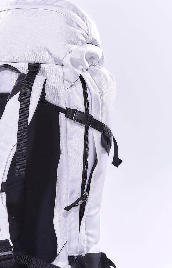 Acapulka Randonnee Alpine Backpack With D Ring Pullpack 38l White Acapulka Acapulka Randonnee Alpine Backpack With D Ring Pullpack 38l White Acapulka