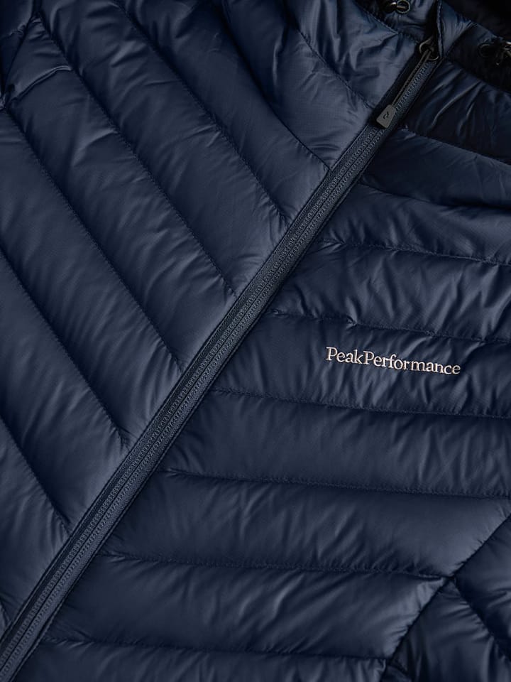Peak Performance Women's Frost Down Hood Jacket Blue Shadow Peak Performance Peak Performance Women's Frost Down Hood Jacket Blue Shadow Peak Performance