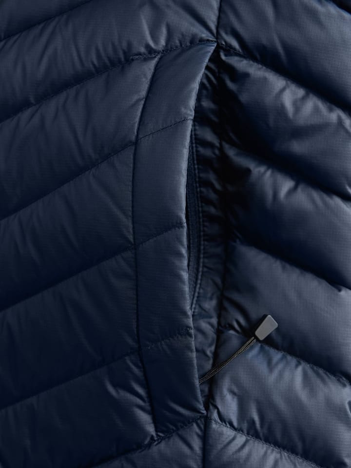 Peak Performance Women's Frost Down Hood Jacket Blue Shadow Peak Performance Peak Performance Women's Frost Down Hood Jacket Blue Shadow Peak Performance