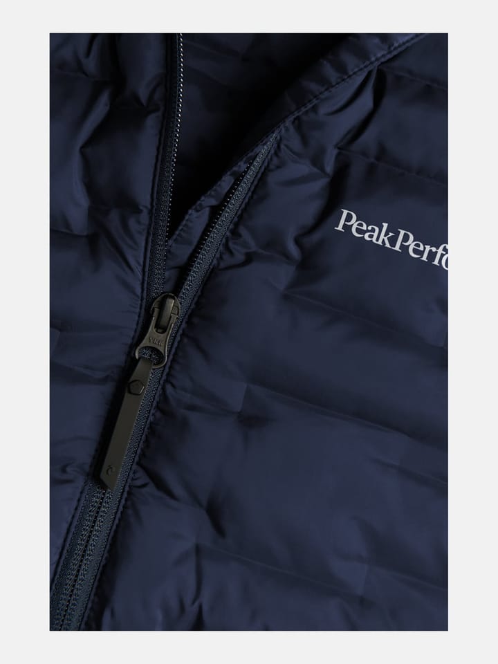 Peak Performance Men's Argon Hybrid Hood Total Eclipse Peak Performance Peak Performance Men's Argon Hybrid Hood Total Eclipse Peak Performance